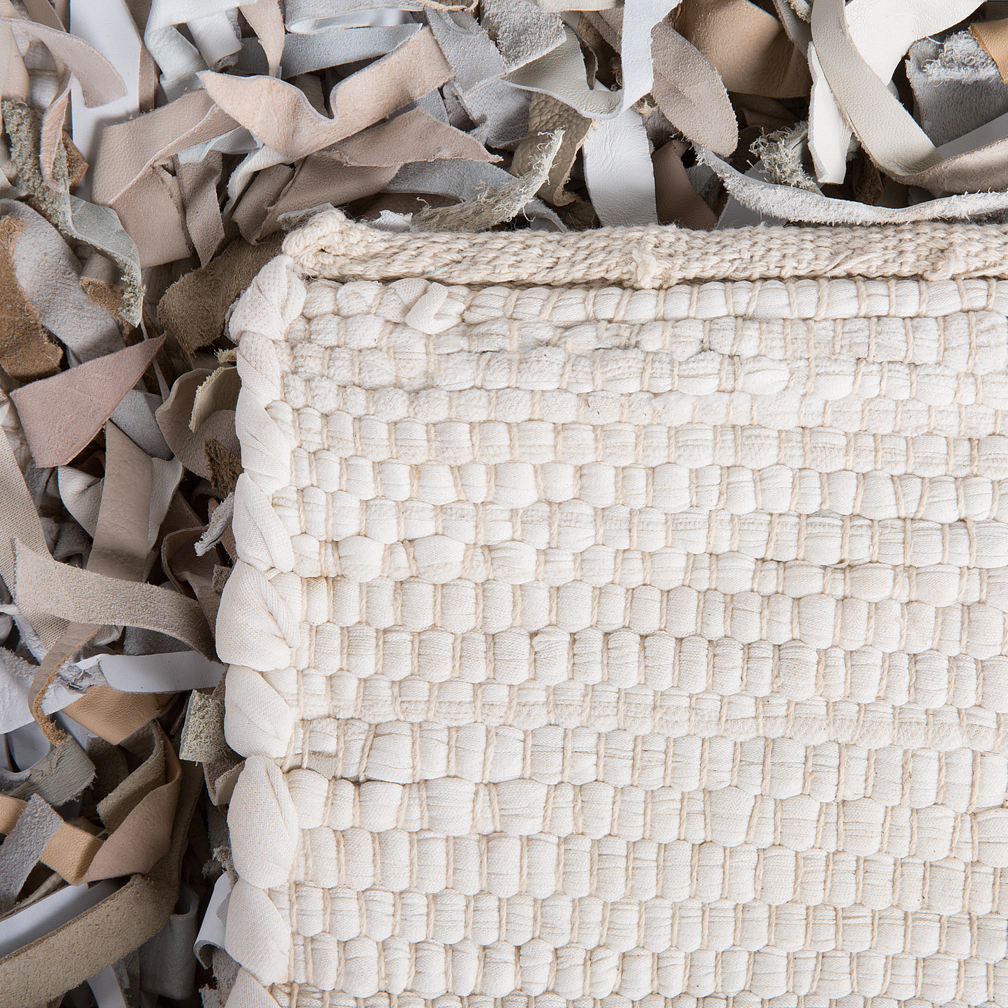 Teppich Leder hellbeige 80 x 150 cm Shaggy MUT
