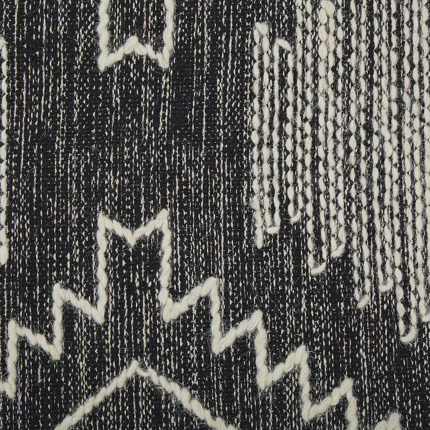 Teppich Baumwolle schwarz / weiss 140 x 200 cm Kurzflor ARBAA