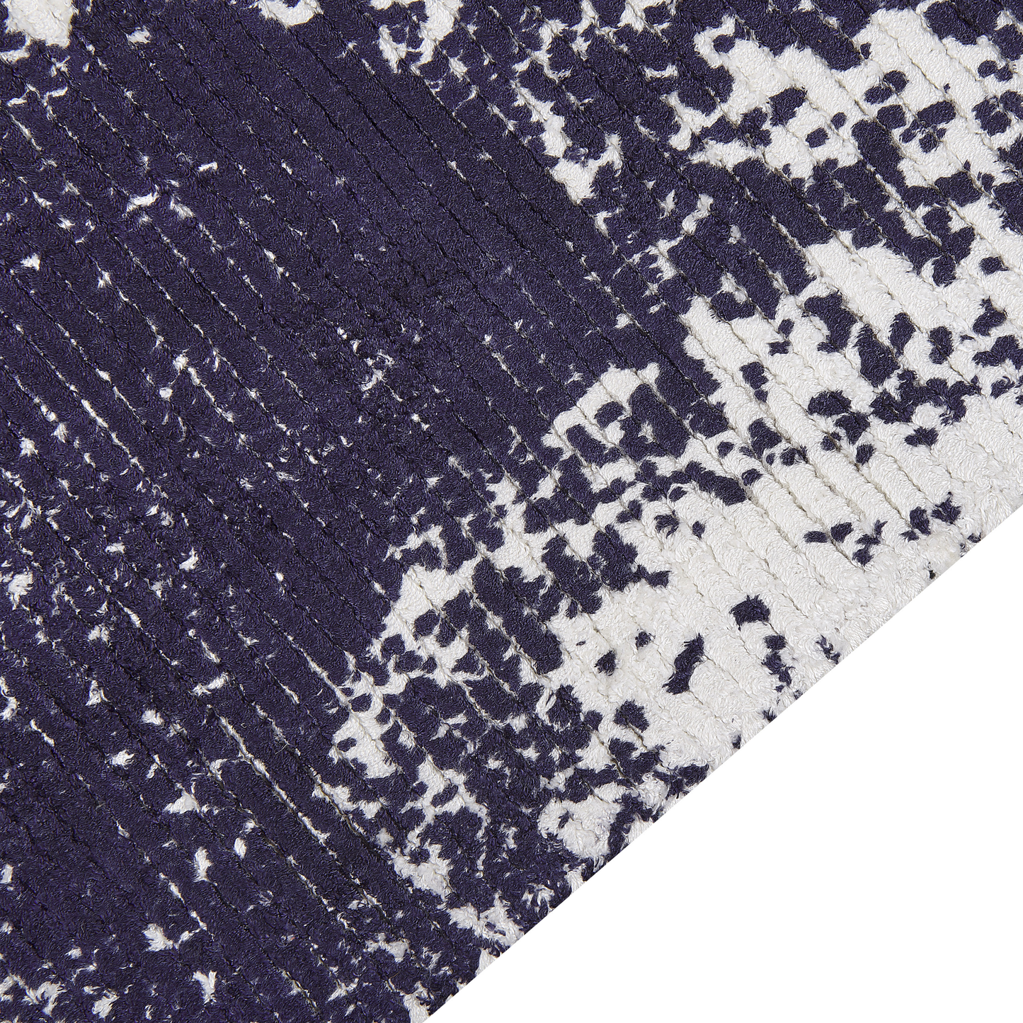 Teppich Viskose violett / weiss 160 x 230 cm orientalisches Muster Kurzflor AKARSU