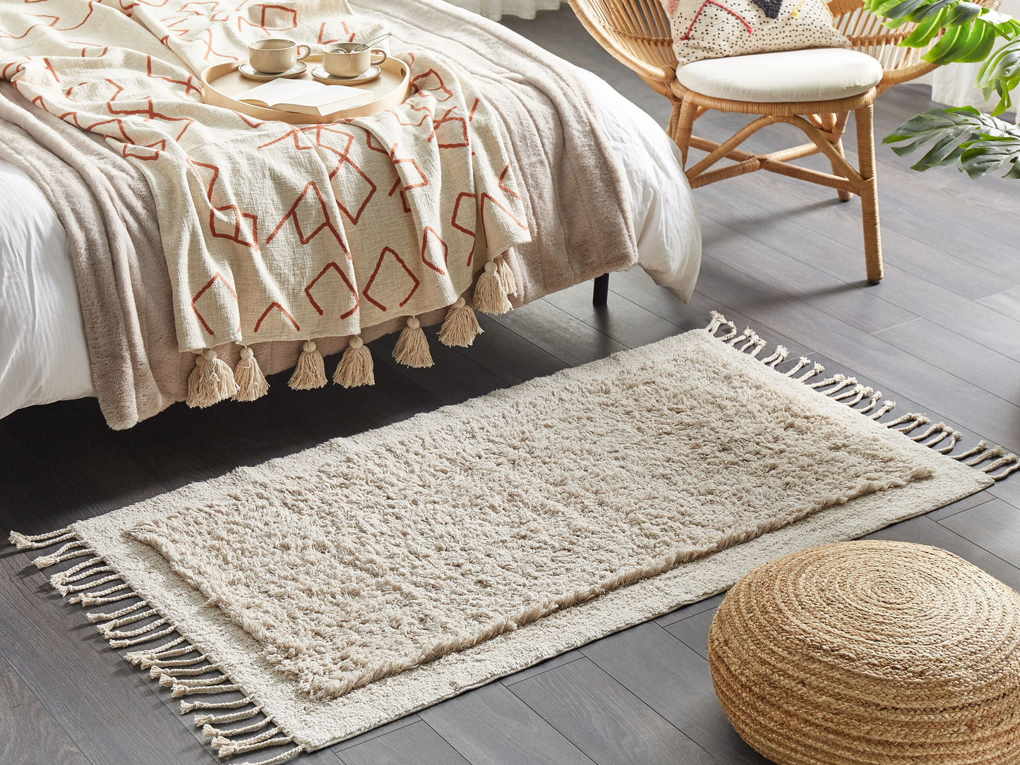 Teppich Baumwolle hellbeige 80 x 150 cm Fransen Shaggy BITLIS