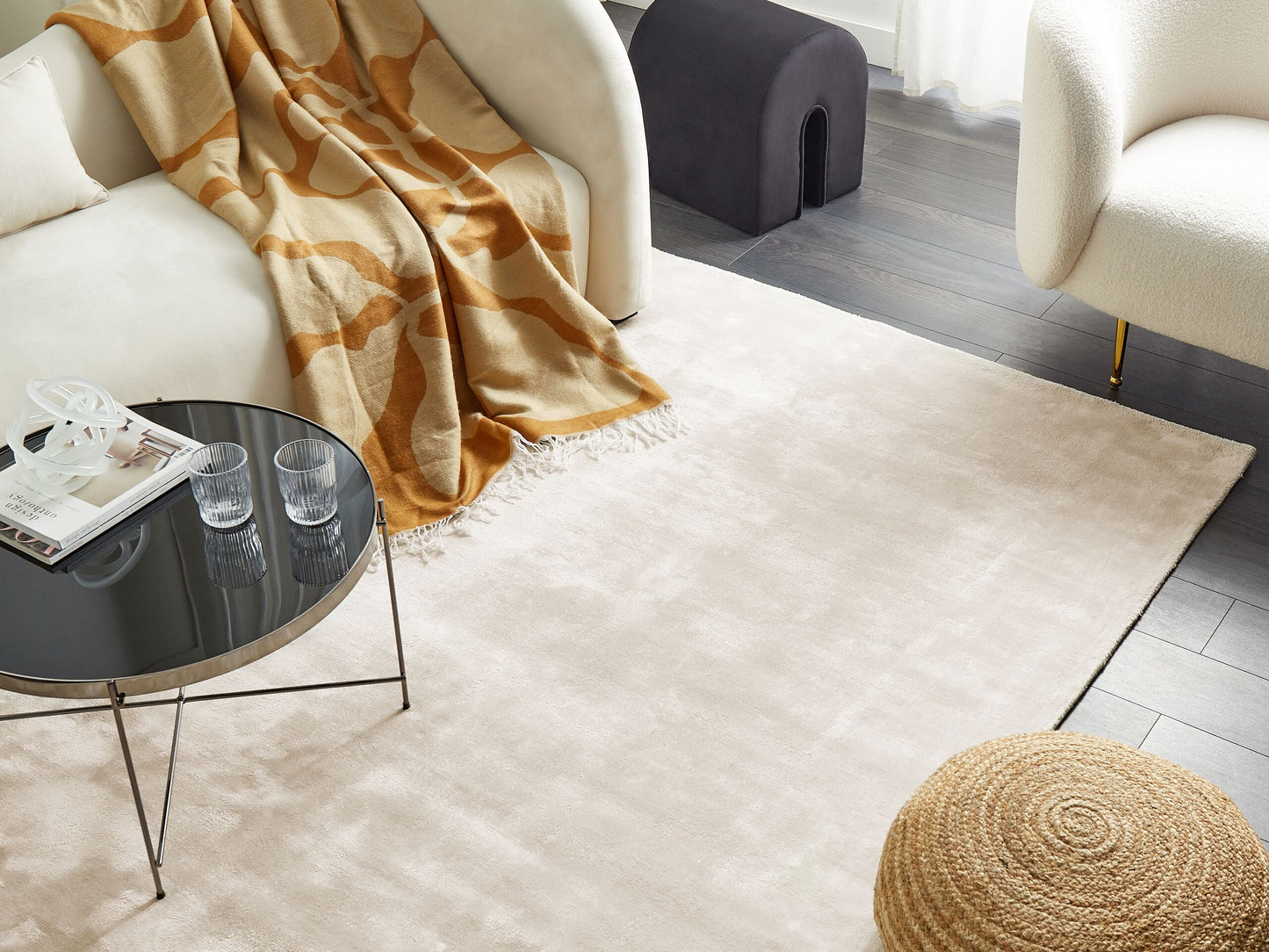 Teppich Viskose hellbeige 160 x 230 cm Kurzflor GESI II