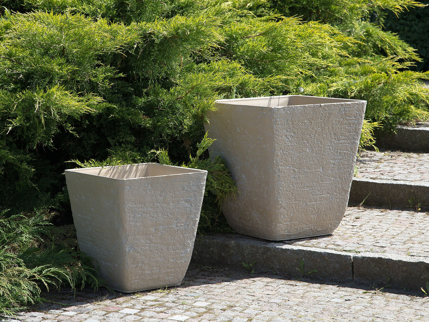 Set mit 2 Blumentöpfen DELOS Stein 49 cm Beige