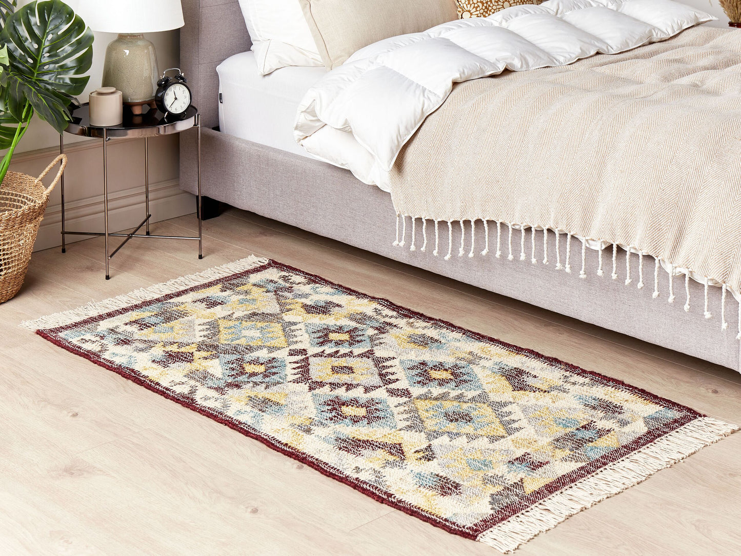 Teppich Jute mehrfarbig 80 x 150 cm geometrisches Muster Kurzflor FENER