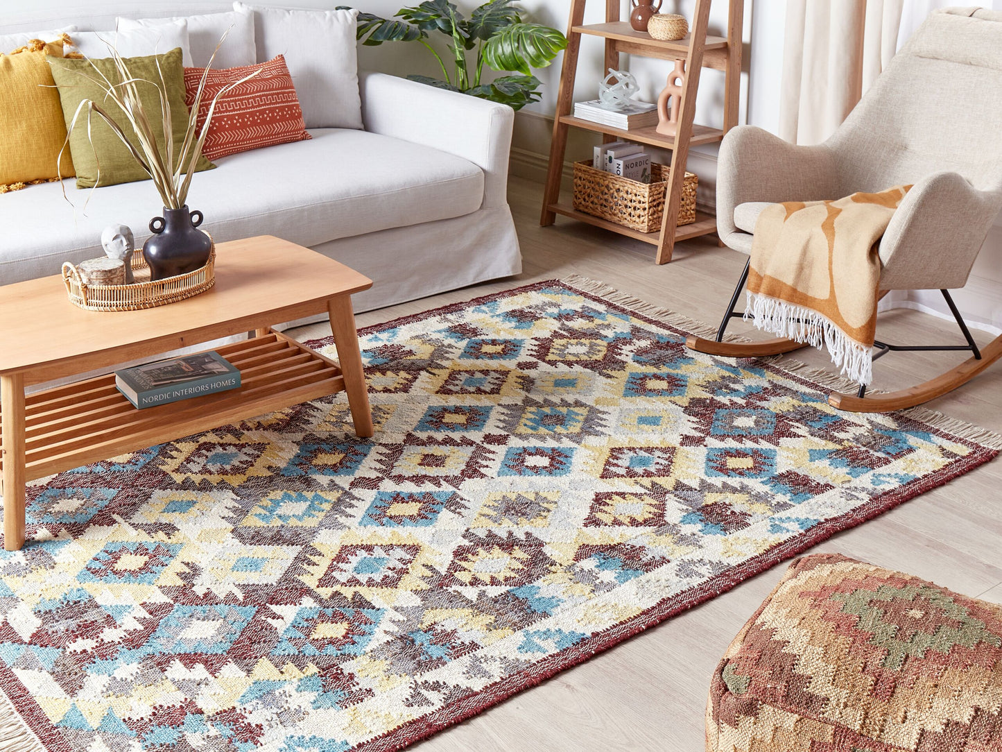 Teppich Jute mehrfarbig 140 x 200 cm geometrisches Muster Kurzflor FENER