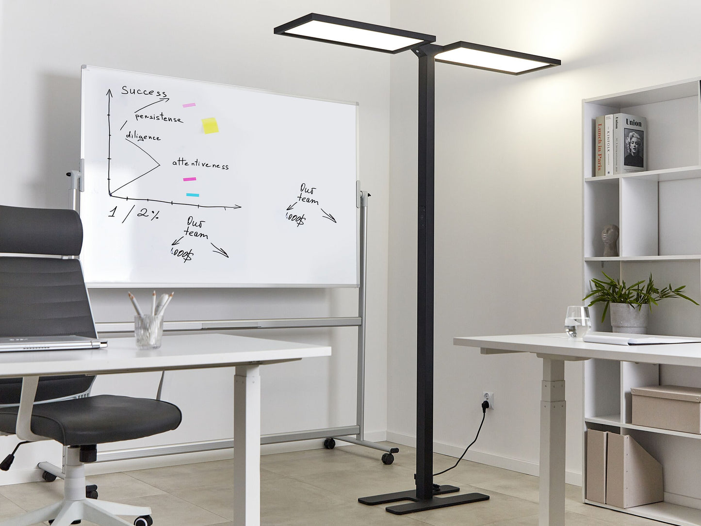 LED Stehlampe SCULPTOR mit Bewegungsmelder Metall Schwarz