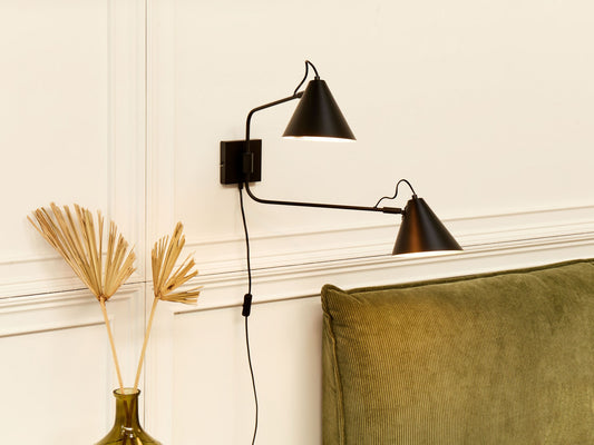 Wandleuchte Metall schwarz 2-flammig Kegelform verstellbar MANDIRI