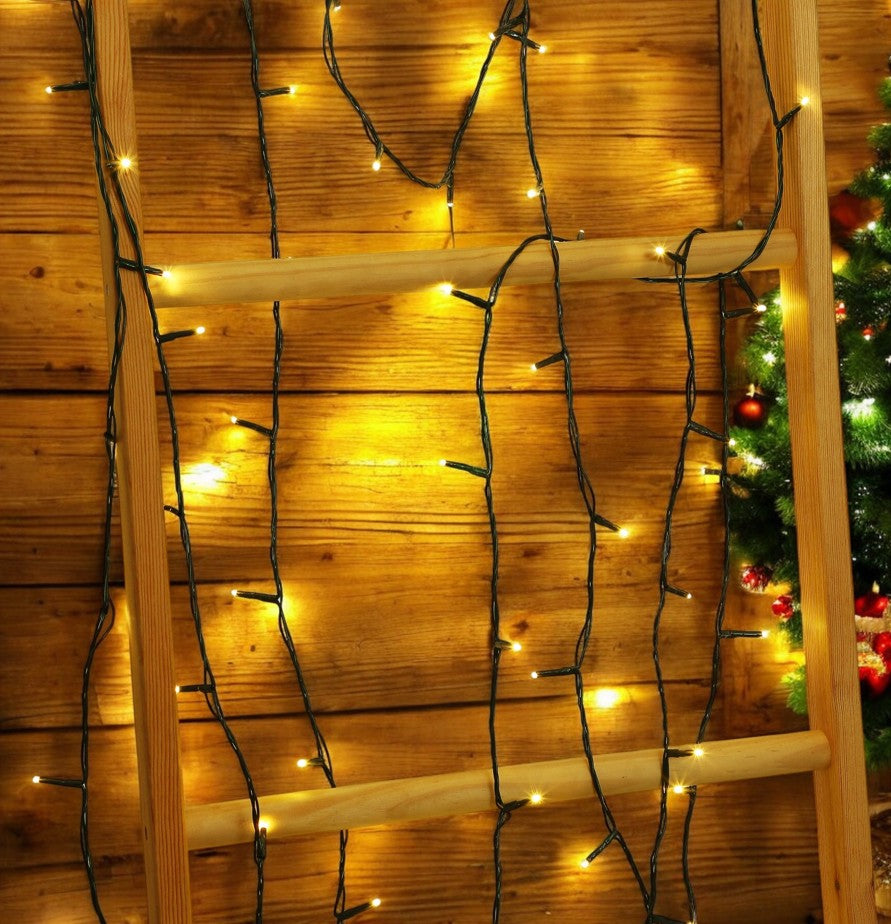 LED Outdoor Lichterkette 240 LED 
Warm weisses Licht 
L: 24m - Kabelfarbe: Grün