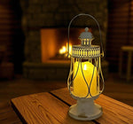 Laterne aus Metall in Altgrau mit Glaseinsatz