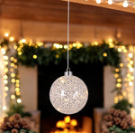 LED Glas Kugel
Hänger mit Ornament
mit 10 LED 
D:10cm