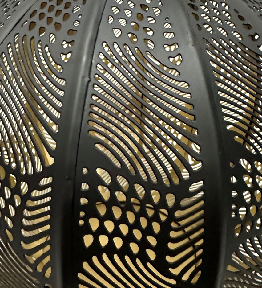 LED Solar Laterne rund D30cm 2 in 1 - Solar oder für Kerzen aus Metall