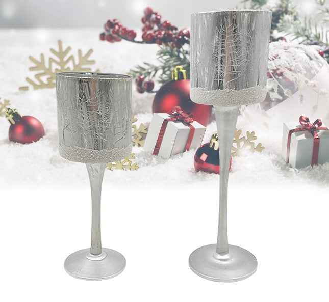 Windlicht Kelch aus Glas
Design: Winterlandschaft
Farbe: Silber
H:20cm D:7cm