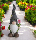 Gartenwichtel stehend mit Blume in der Hand Grösse 17x22.5x46cm