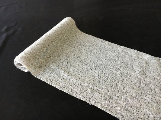 Dekostoff "Pailletten" Silber
25 x 200cm gerollt und geschnitten