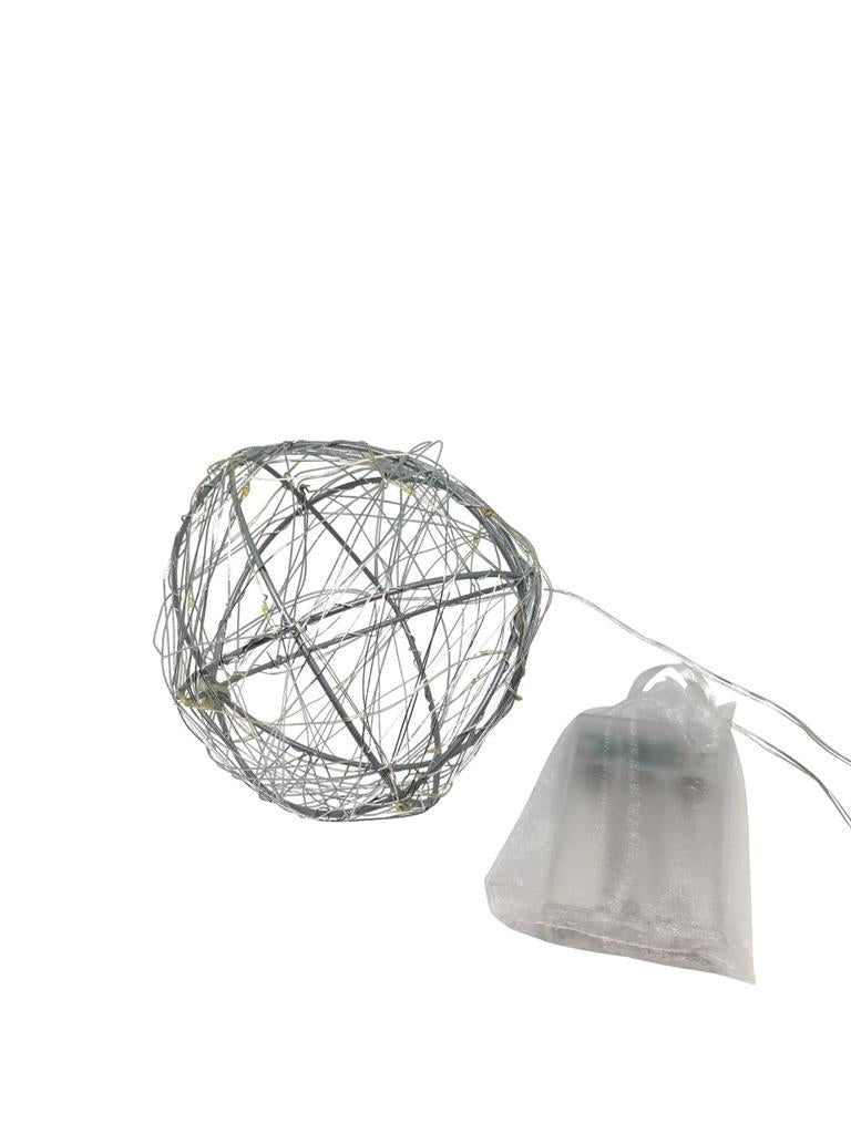 LED Draht-Kugel mit 20LED
D:12cm
Farbe: Silber