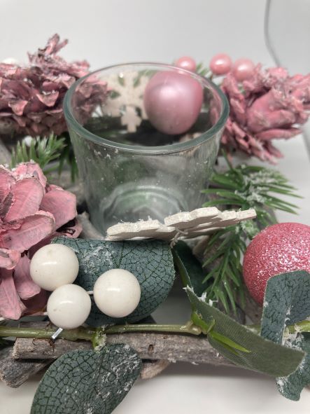 Kerzenhalter Xmas aus Holz 
mit Dekorationselementen
für 4 Kerzen oder Teelichter