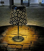 LED Solar Tischleuchte aus Metall in Schwarz D13cm x H25cm