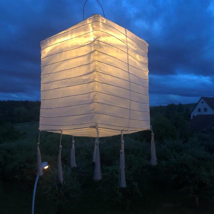 LED Solar Outdoor Lampion 
Weiss Quadratisch 
L:20cm B:20cm H:23cm