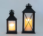 Lanterne LED en plastique,
 La couleur noire,
 L:14 cm l:14 cm H:32 cm