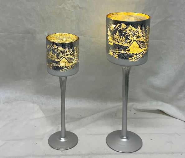 Windlicht Kelch aus Glas Bergdorfmotiv silber H25