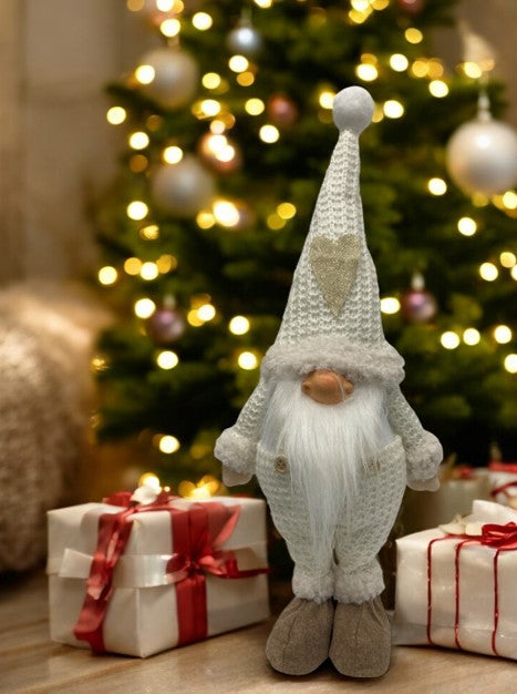 Deko Wichtel Santa 
stehend Junge
L:10cm B:18cm H:43cm