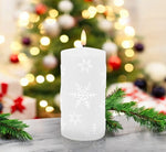 LED Echtwachskerze mit Schneeflocken Motiven D7.5cm x H15cm
