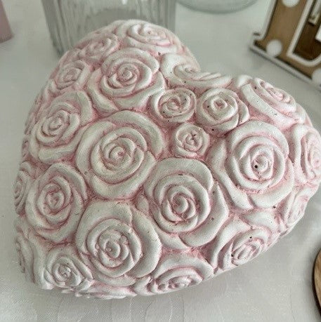 Herz rosa Flower 
17x16x9cm 
aus Polyresin