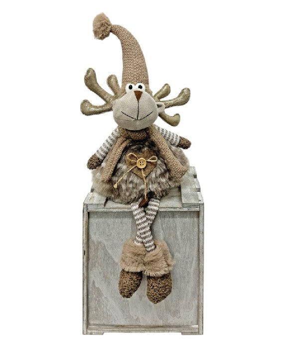 Deko Elch Kantenhocker braun weiss mit Schal und Mütze