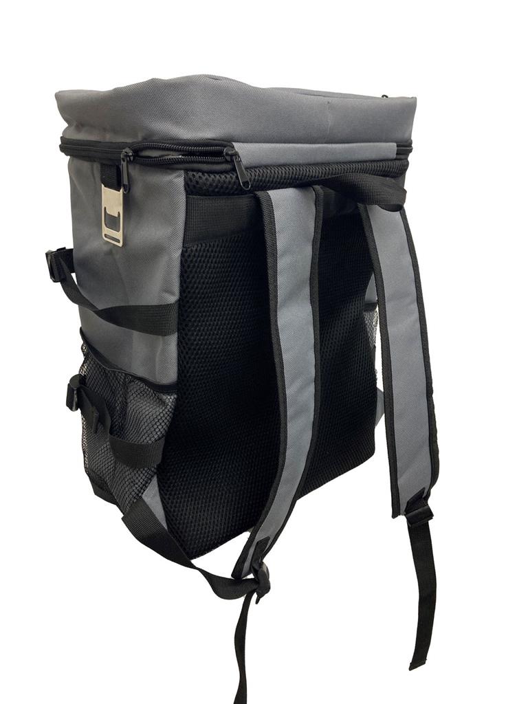 Kühltasche als Rucksack Farbe grau mit Streifen in der Farbe Türkis