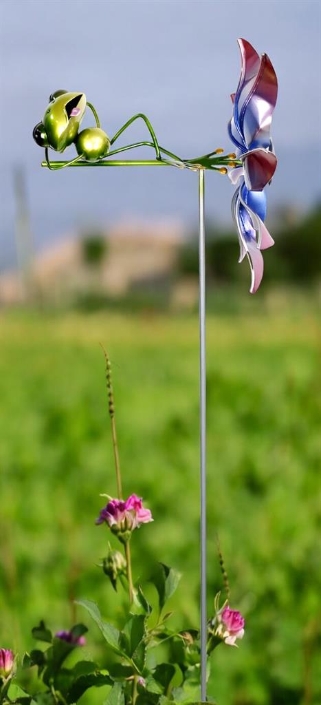 Windspiel Gartenstecker Frosch und Windrad aus Metall H112cm