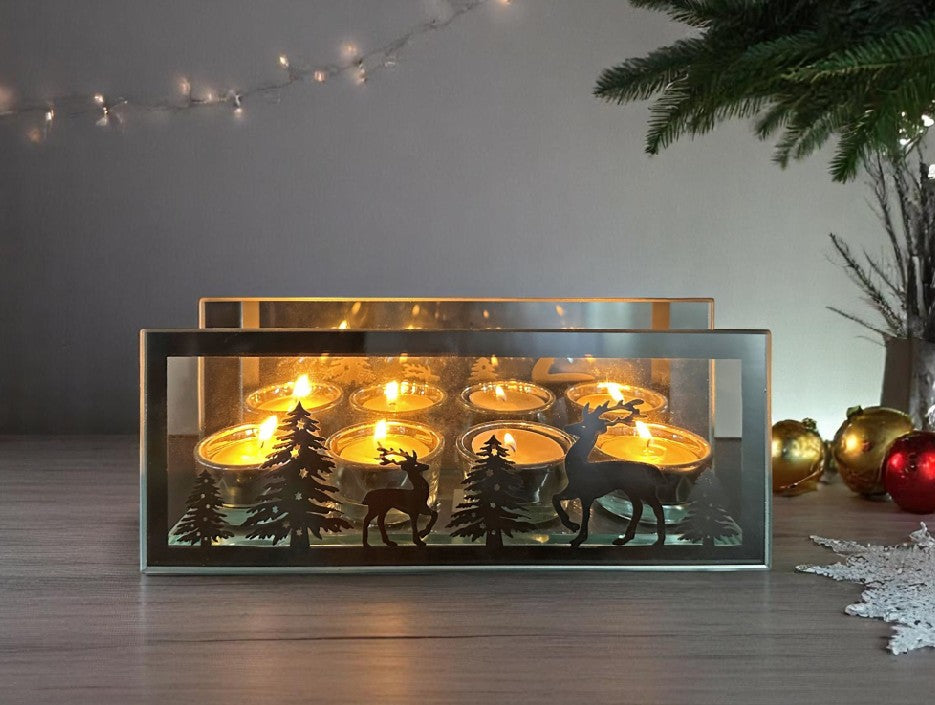 Windlicht aus Glas 
mit 4 Teelichthaltern 
Spiegel Silber 
L6.5cm x B24cm x H9.5cm