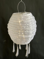 LED Solar Outdoor Lampion 
Weiss Oval 
H:30cm D:25cm 
5 LED - Warm weisses Licht