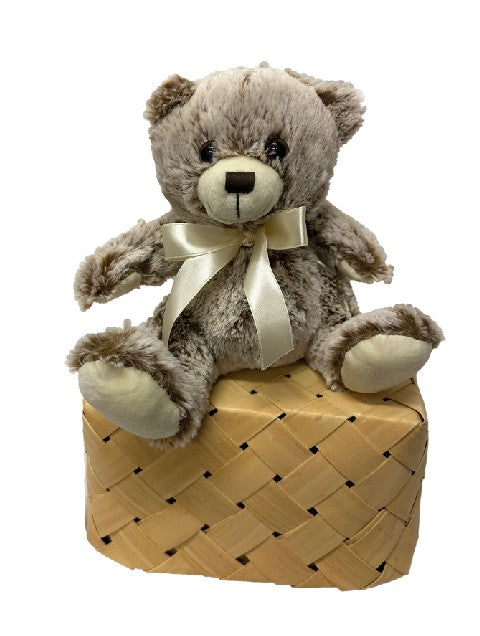 Plüschbär sitzend mit 
Geschenkband H:20cm 
Farbe: Braun