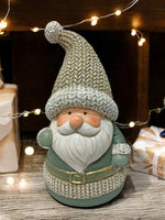 Deko Figur Santa grün aus Polyresin