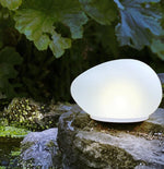 LED Solar Outdoor Stein 
Farbe weiss 
Grösse:17x14x12cm