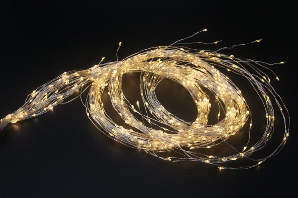 LED Outdoor Lichterkettenstrang 
720 LED - L: 200cm silber Draht
Warm weiss Licht