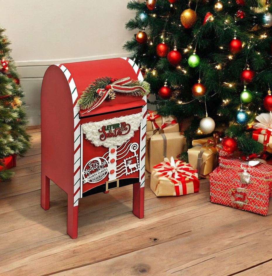 Deko Briefkasten Santa aus Holz bemalt in der Farbe rot H44.5cm