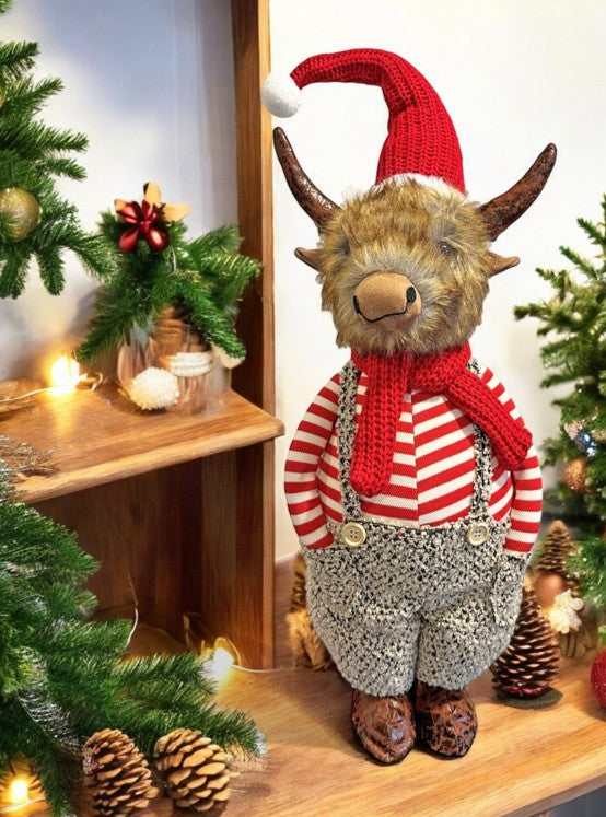 Deko Hochlandrind stehend mit Santa Mütze 20x23x72cm