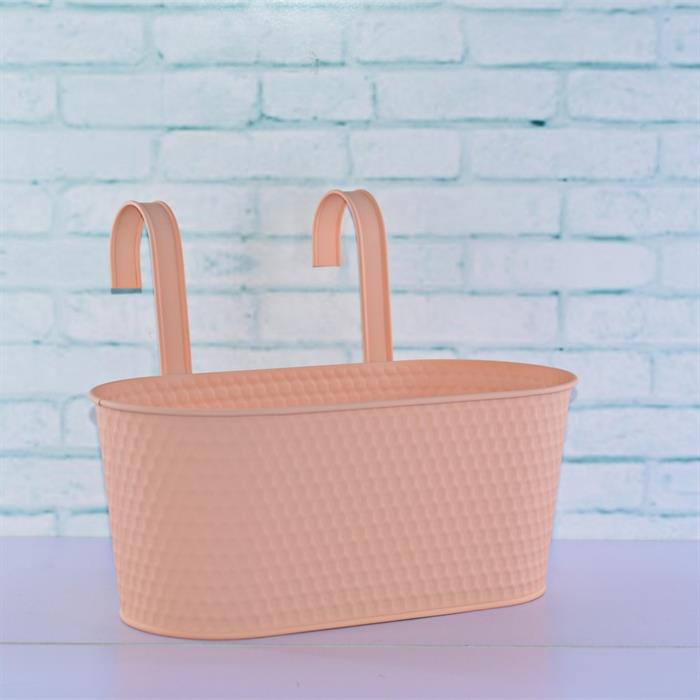 Übertopf aus Metall oval mit Haken
Farbe: Orange
L:16cm B:33cm H:14cm