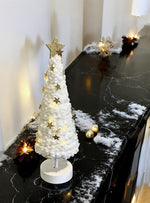 LED Tannenbaum in weiss mit goldigen Sternen und 30LED Microlight warm weisses Licht