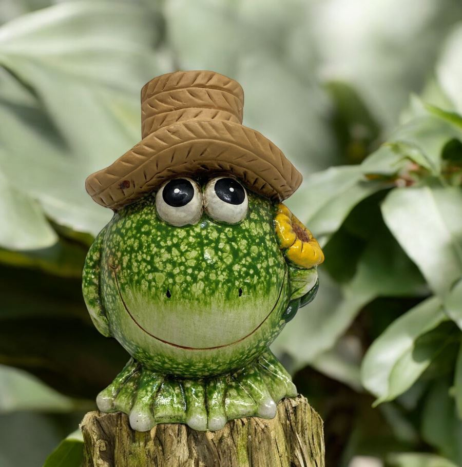 Deko Frosch 
mit Hut und Blume 
9.1 x 8.1 x12cm