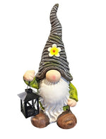 Gartenwichtel stehend mit Laterne Grösse: 17 x21 x46cm