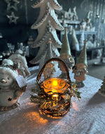 Windlicht Xmas aus Reisig 
mit Glaseinsatz 
D18cm x H21cm
mit Henkel