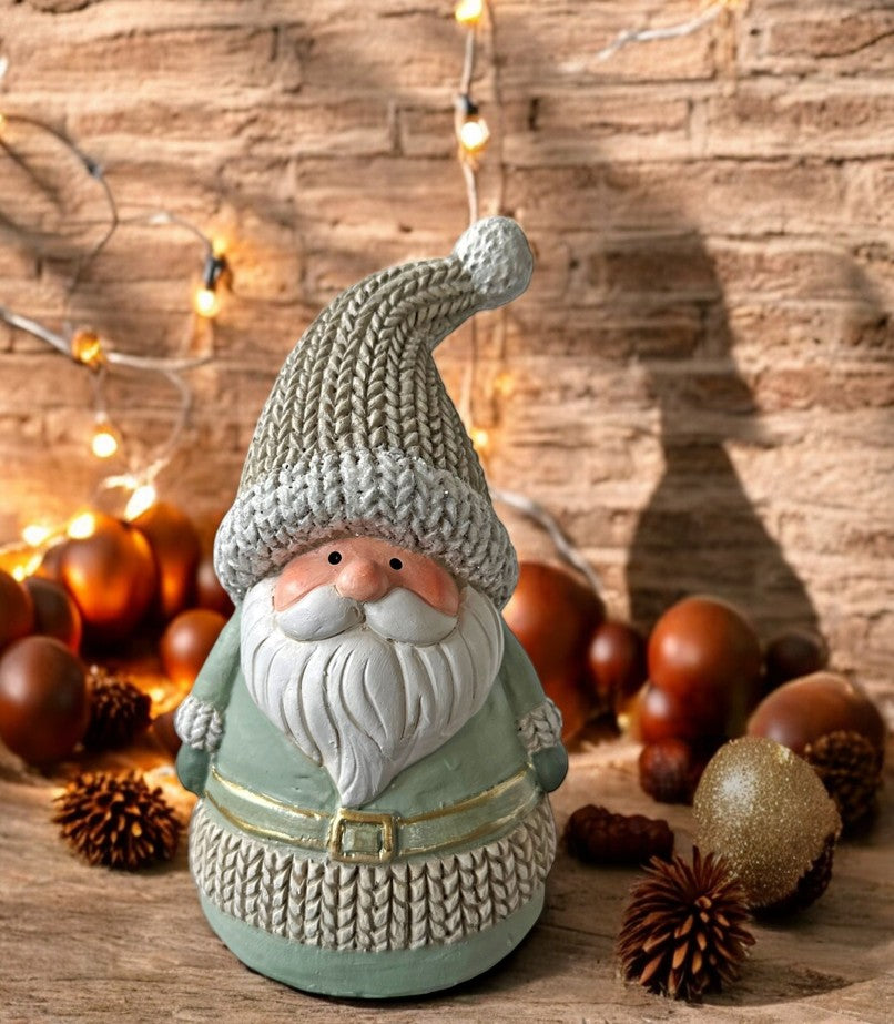 Deko Figur Santa grün aus Polyresin