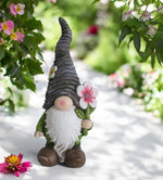 Gartenwichtel stehend mit Blume in der Hand Grösse 17x22.5x46cm