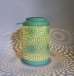 LED Solar Laterne in Grün aus Metall L15.5cm x B15.5cm x H25.5cm