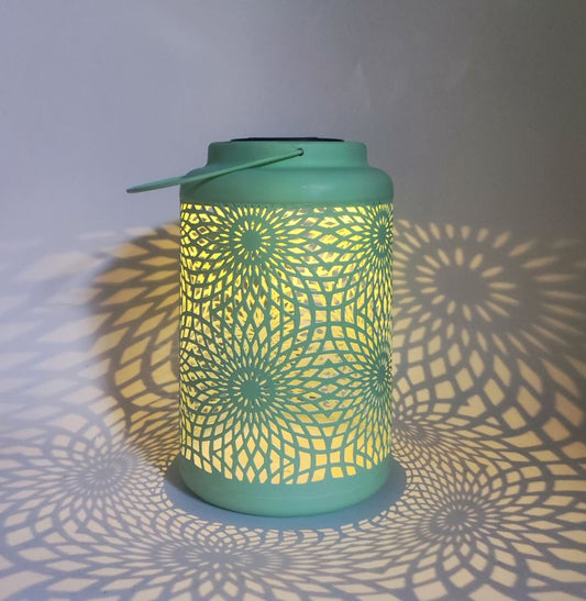 LED Solar Laterne in Grün aus Metall L15.5cm x B15.5cm x H25.5cm