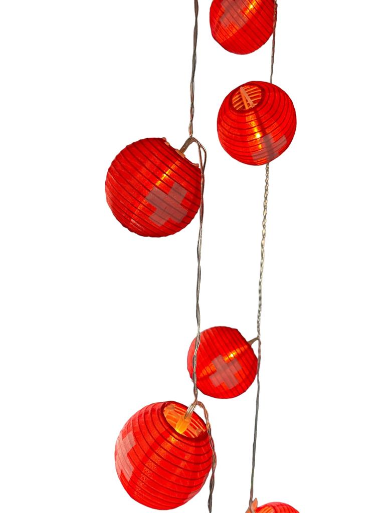 LED Solar Lampion Kette mit 10 LED 
Schweiz L: 180cm + Anschlusskabel 
100cm, Outdoor