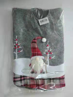 Weihnachtsbaum Rock D:90cm 
Farbe: Rot/Grau/Weiss
Design: Wichtel und Schneeflocken