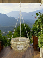 Pflanzkorb rund aus 
Seegras Geflecht 
zum Hängen mit 
Metallrahmen und Kette