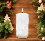 LED Echtwachskerze mit Schneeflocken Motiven D7.5cm x H15cm